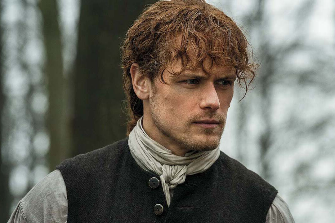 Sam Heughan jako Jamie Fraser v seriálu Cizinka