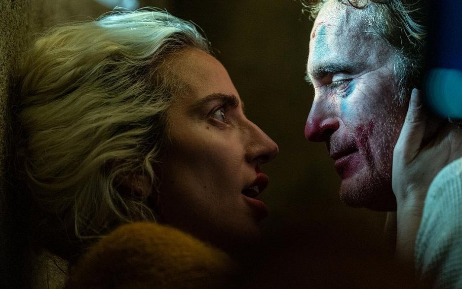 Lady Gaga a Joaquin Phoenix v chystaném snímku Joker: Folie à deux.