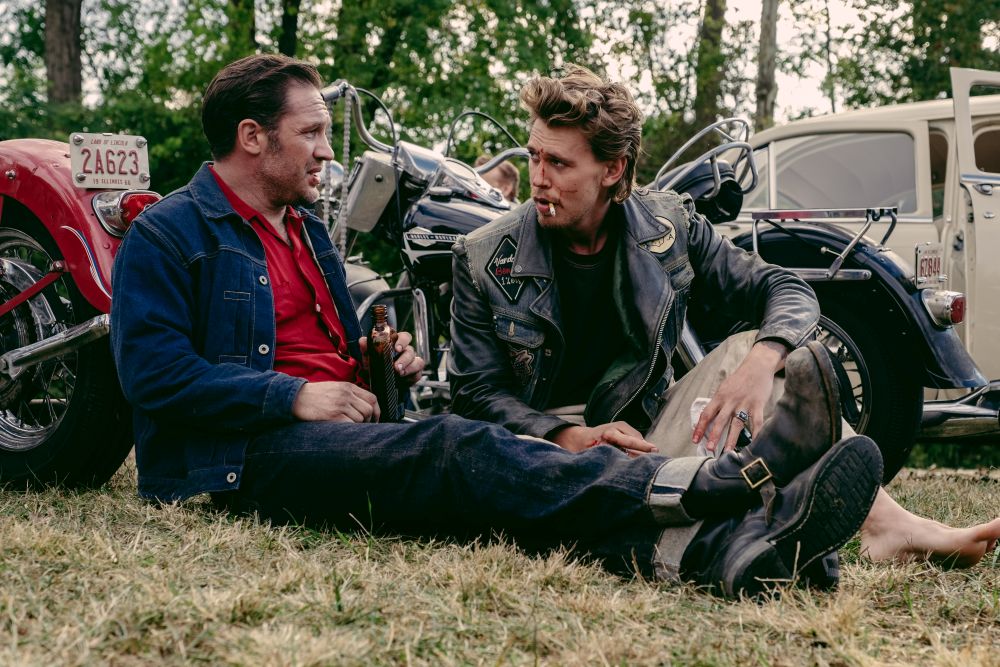 Tom Hardy a Austin Butler v krimi dramatu Motorkáři.