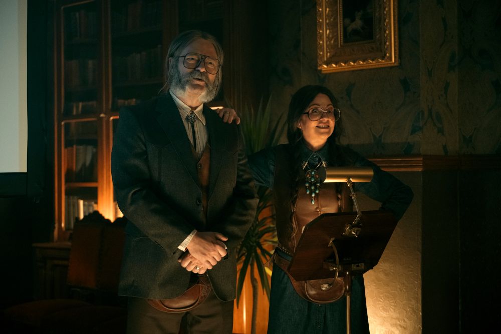 The Umbrella Academy. (L to R) Nick Offerman as Dr. Gene Thibedeau, Megan Mullally as Dr. Jean Thibedeau in episode 401 of The Umbrella Academy.