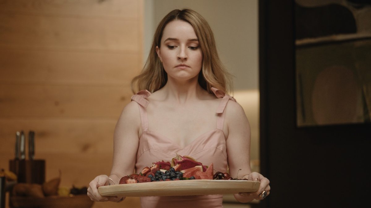 Kaitlyn Dever as Belle in Apple Cider Vinegar.