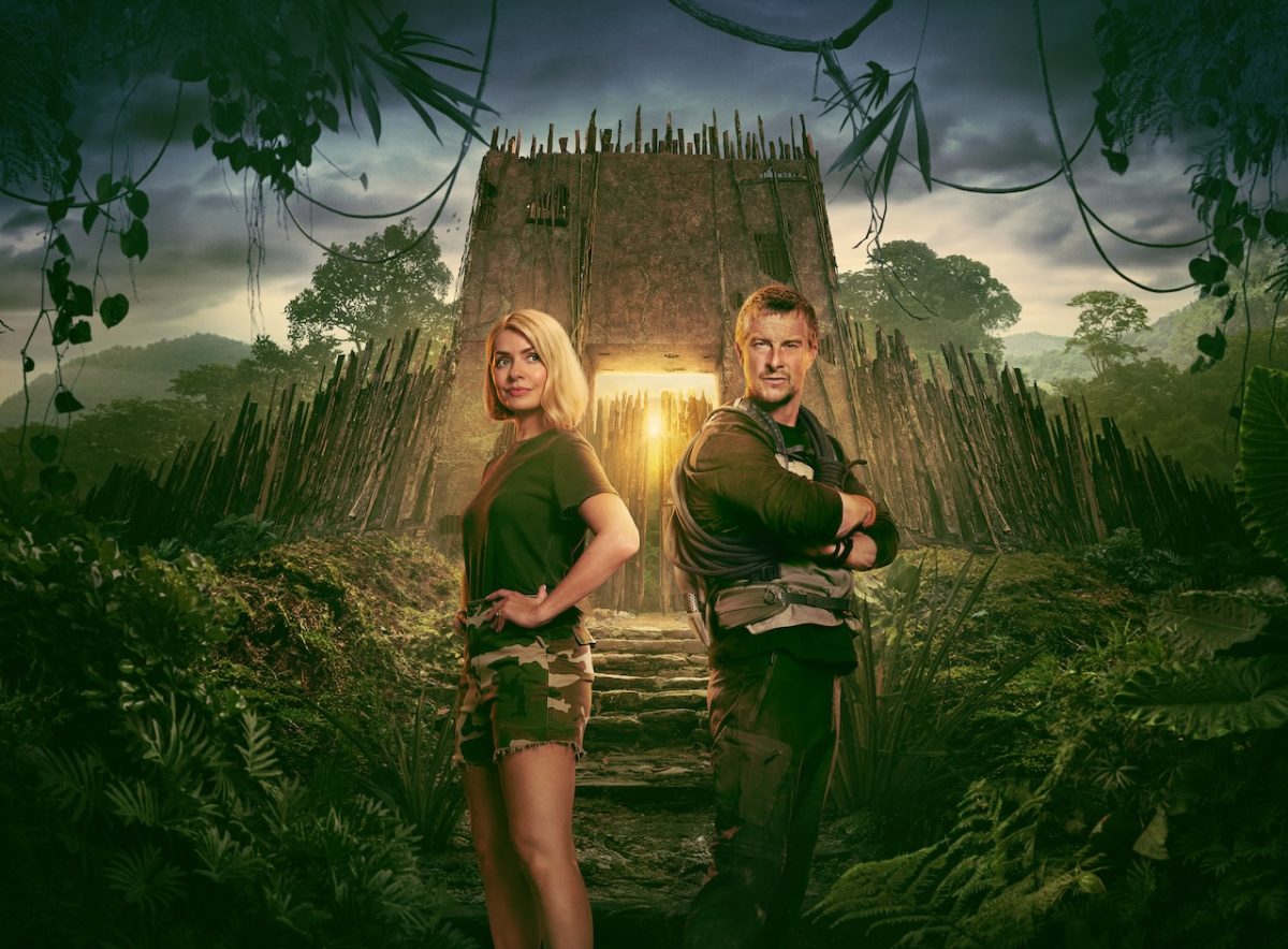 Holly Willoughby a Bear Grylls v nové reality show Bear Grylls na lovu celebrit.