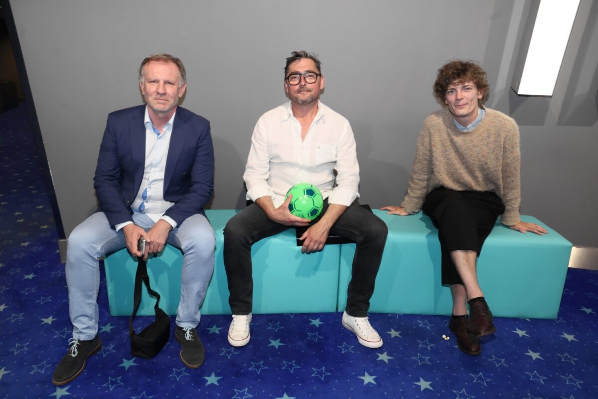 Petr Uhlik na slavnostni premiere s Jirim Vyoralkem a Martinem Fingerem