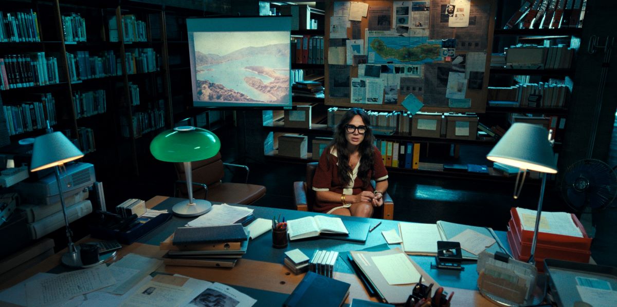 Bílá vlna: Neuvěřitelný příběh z Rabo de Peixe (Turn of the Tide: The Surreal Story of Rabo de Peixe)