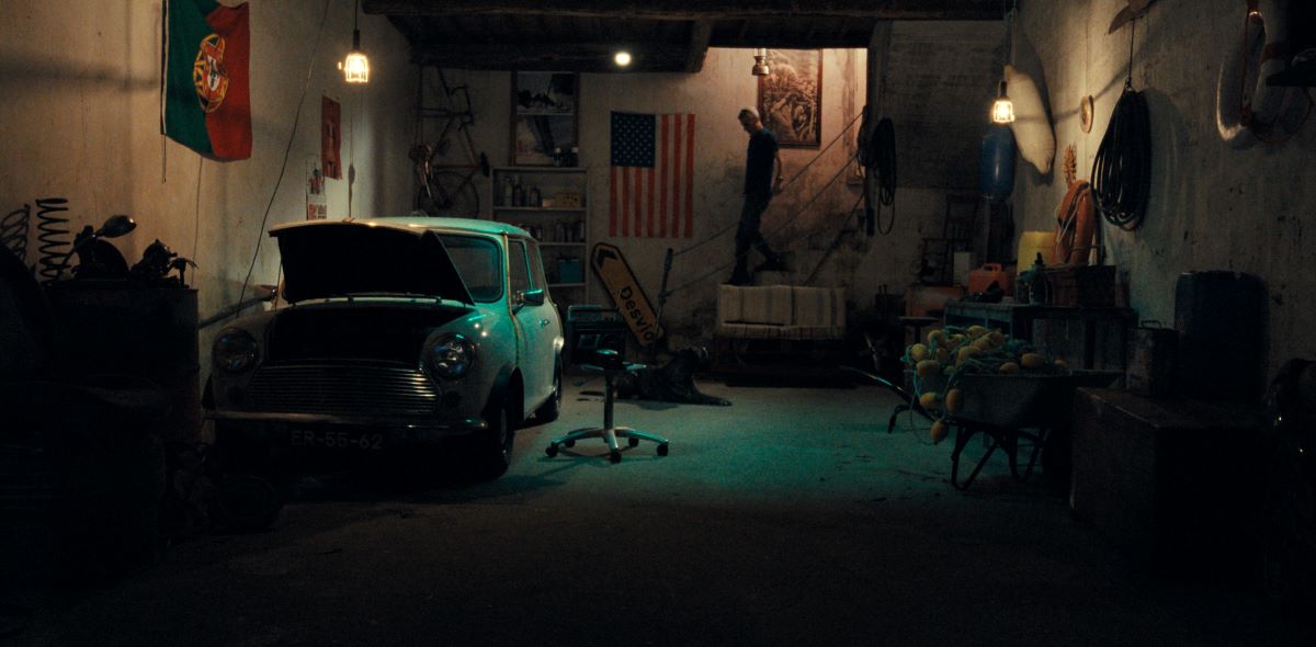 Bílá vlna: Neuvěřitelný příběh z Rabo de Peixe (Turn of the Tide: The Surreal Story of Rabo de Peixe)