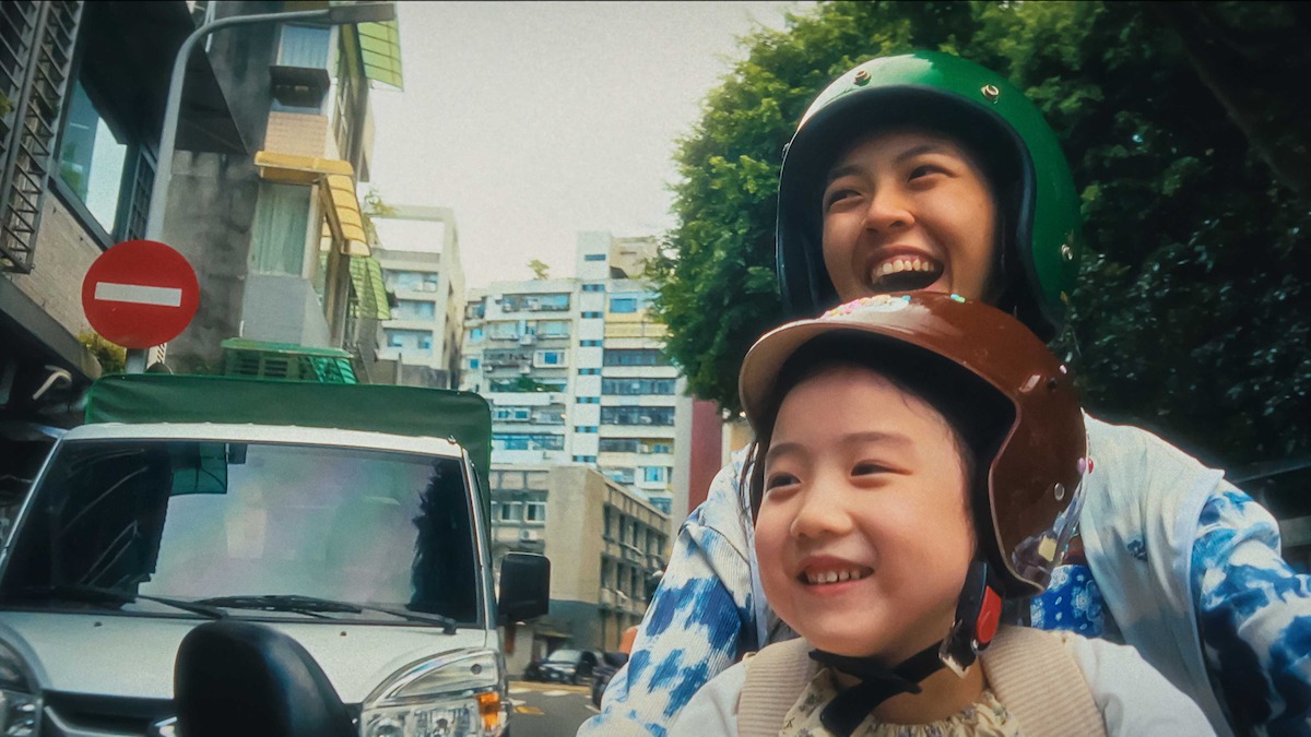 Levoruká (Left-handed girl)