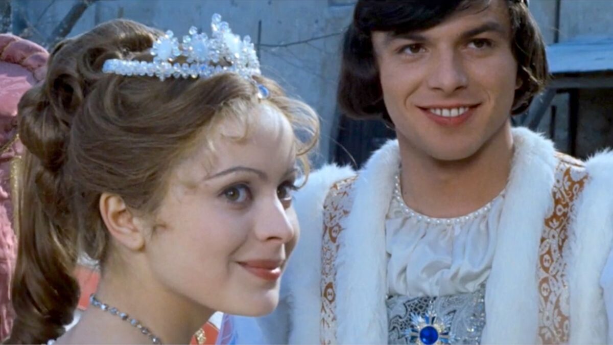 Tři oříšky pro Popelku