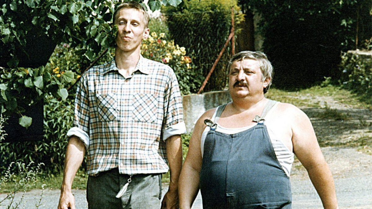 János Bán a Marian Labuda st. ve snímku Vesničko má středisková