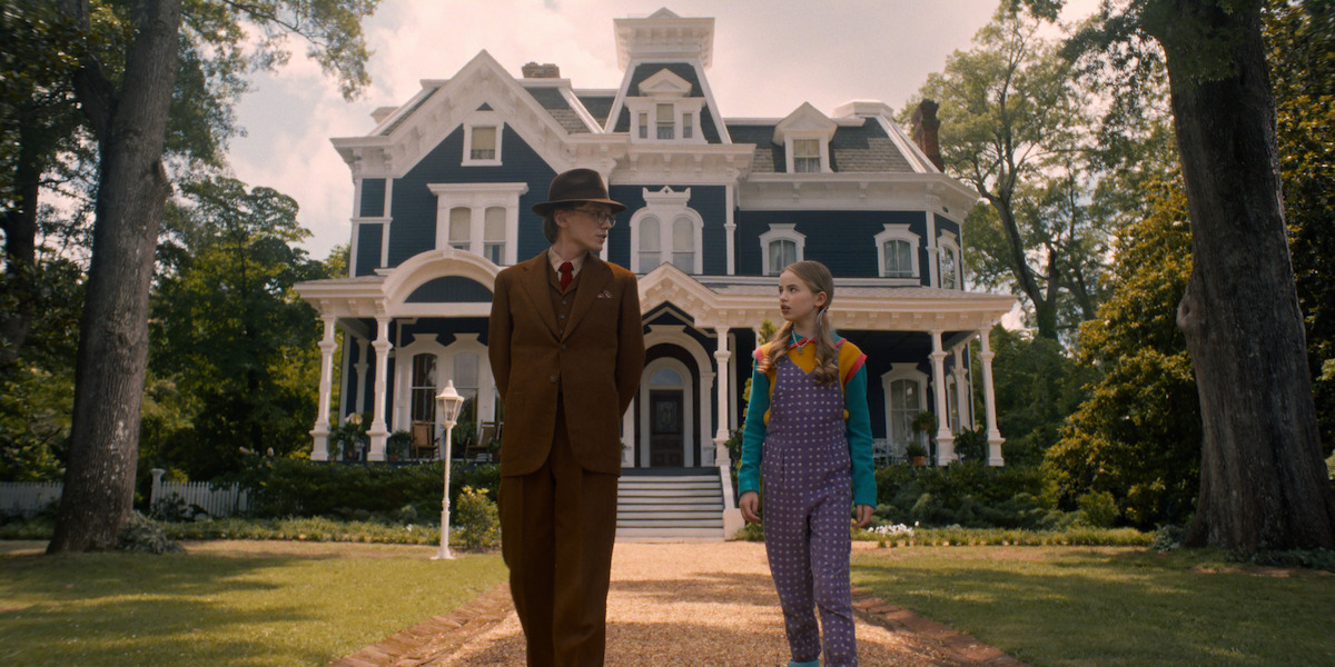 Stranger Tings, Season 5, part 2, Henry a Holly