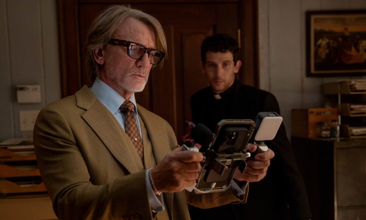 Na nože: Probuzení mrtvého muže.