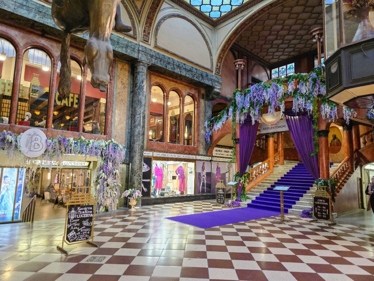 Bridgertonovi v Pasáži Lucerna, Praha