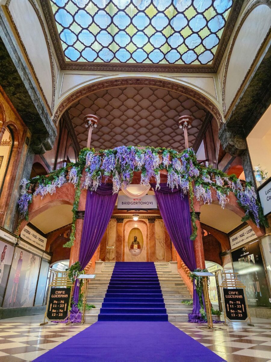 Bridgertonovi v Pasáži Lucerna, Praha