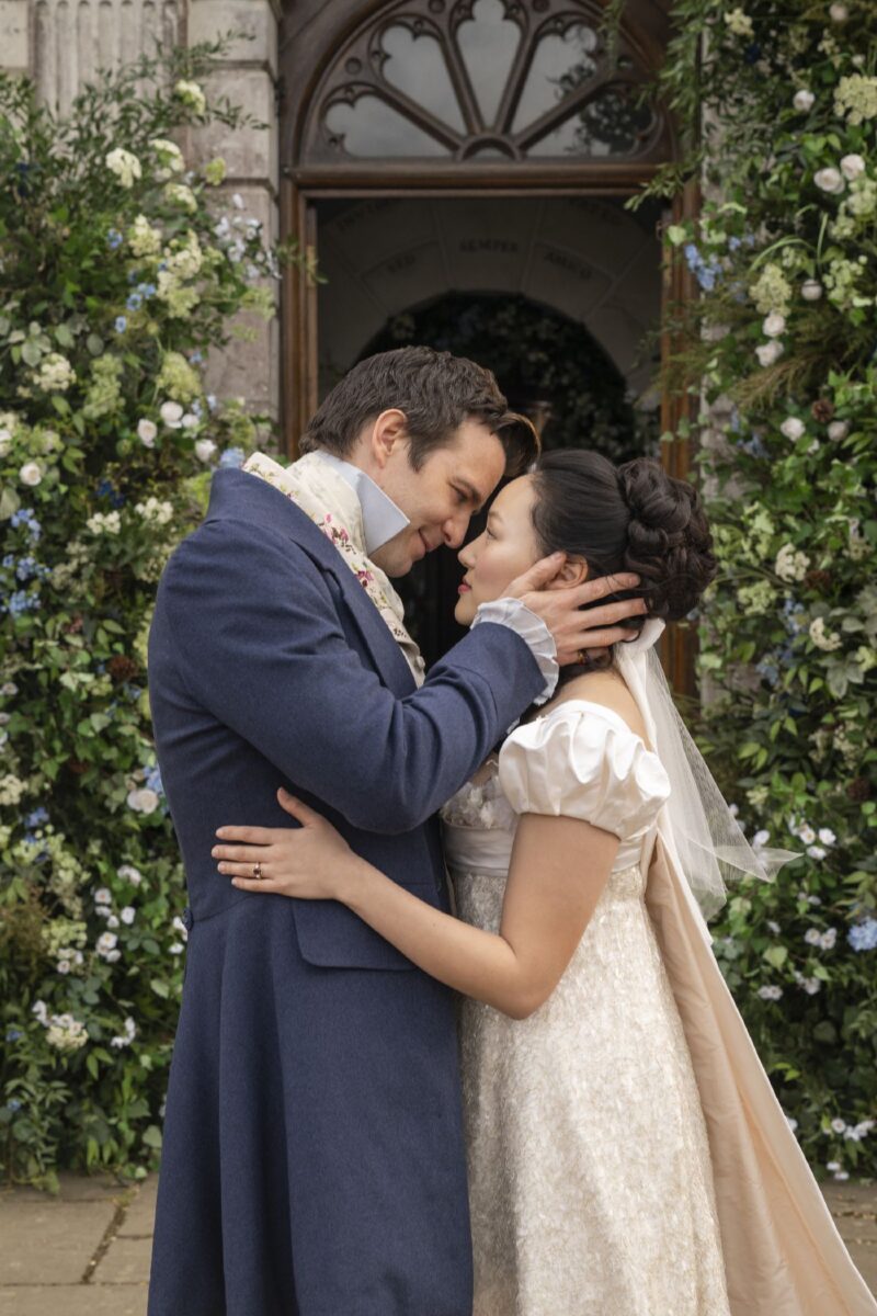 Bridgerton. Luke Thompson as Benedict Bridgerton, Yerin Ha as Sophie Baek