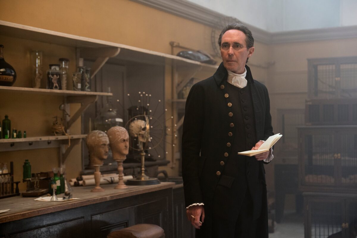 Královna Šarlota: Příběh Bridgertonových