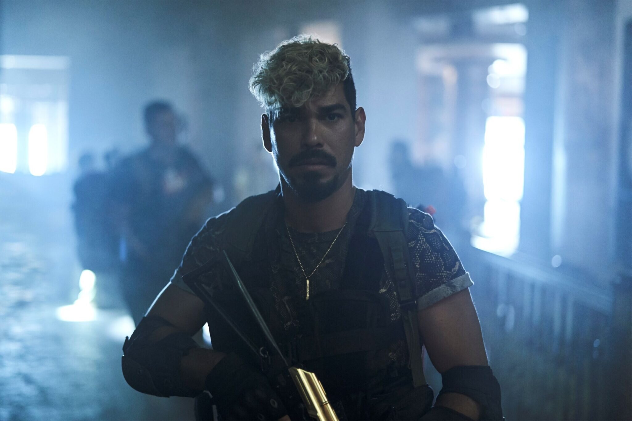 Recenze: Armáda Mrtvých od Zacka Snydera se zombie klasikou nestane