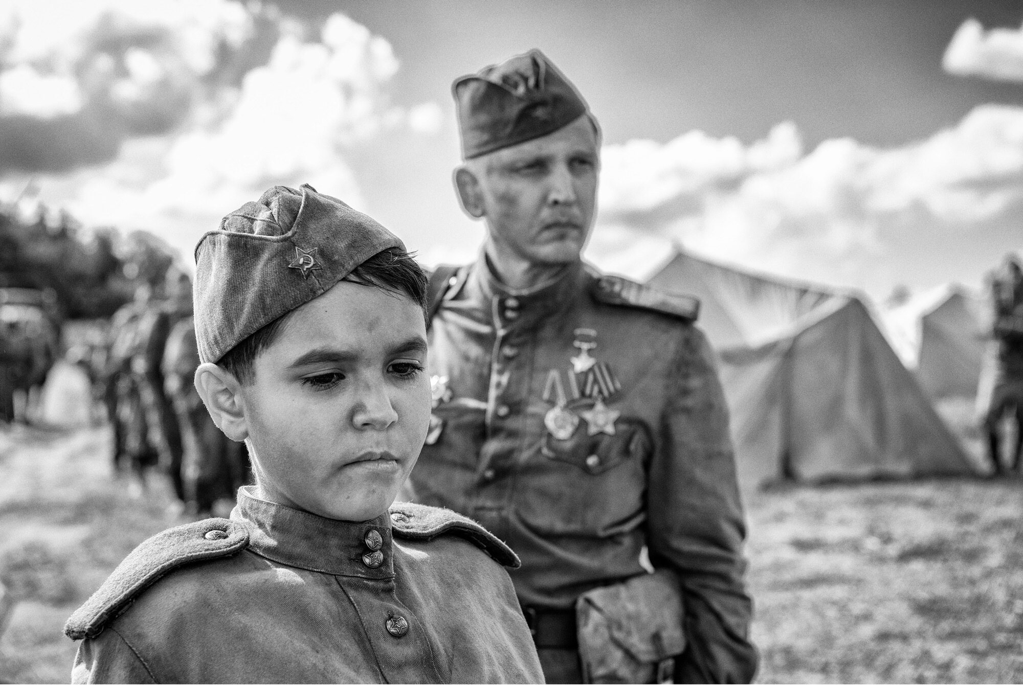 Na Netflix míří Nabarvené ptáče, snímek, který získal 9 Českých lvů