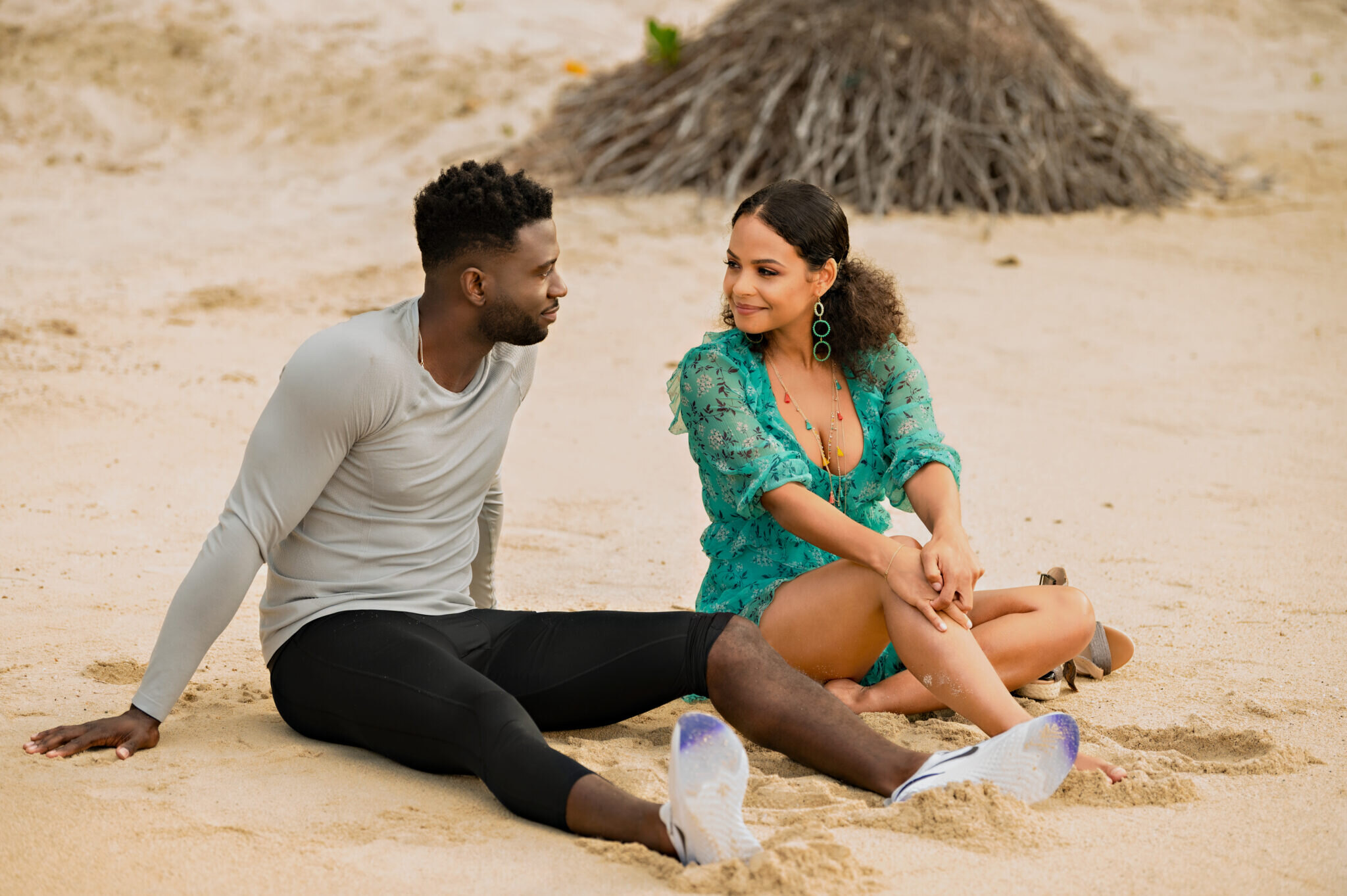 Letovisko lásky: Letní romantická komedie, kterou produkovala zpěvačka Alicia Keys