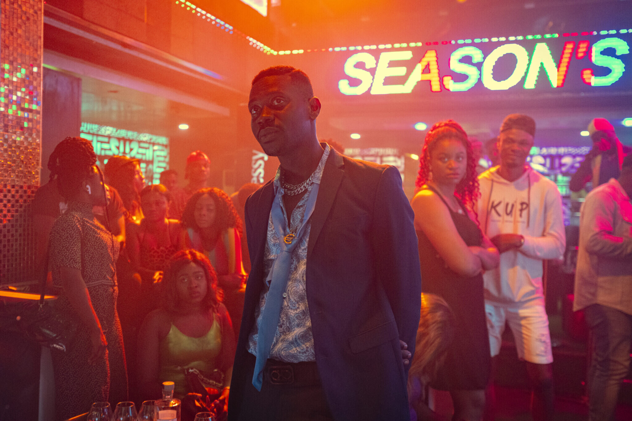 První nigerijský vánoční film na Netflixu líčí strasti tří bratrů, kteří slíbili mámě, že si do Vánoc najdou nevěsty