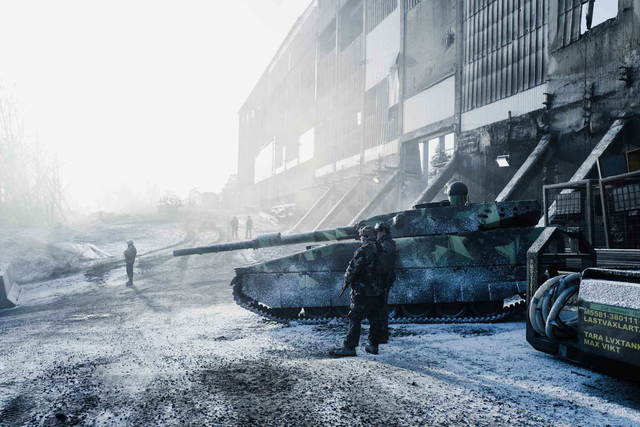 Brutalitu války a důležitost naděje dá pocítit nový postapokalyptický thriller Černý krab