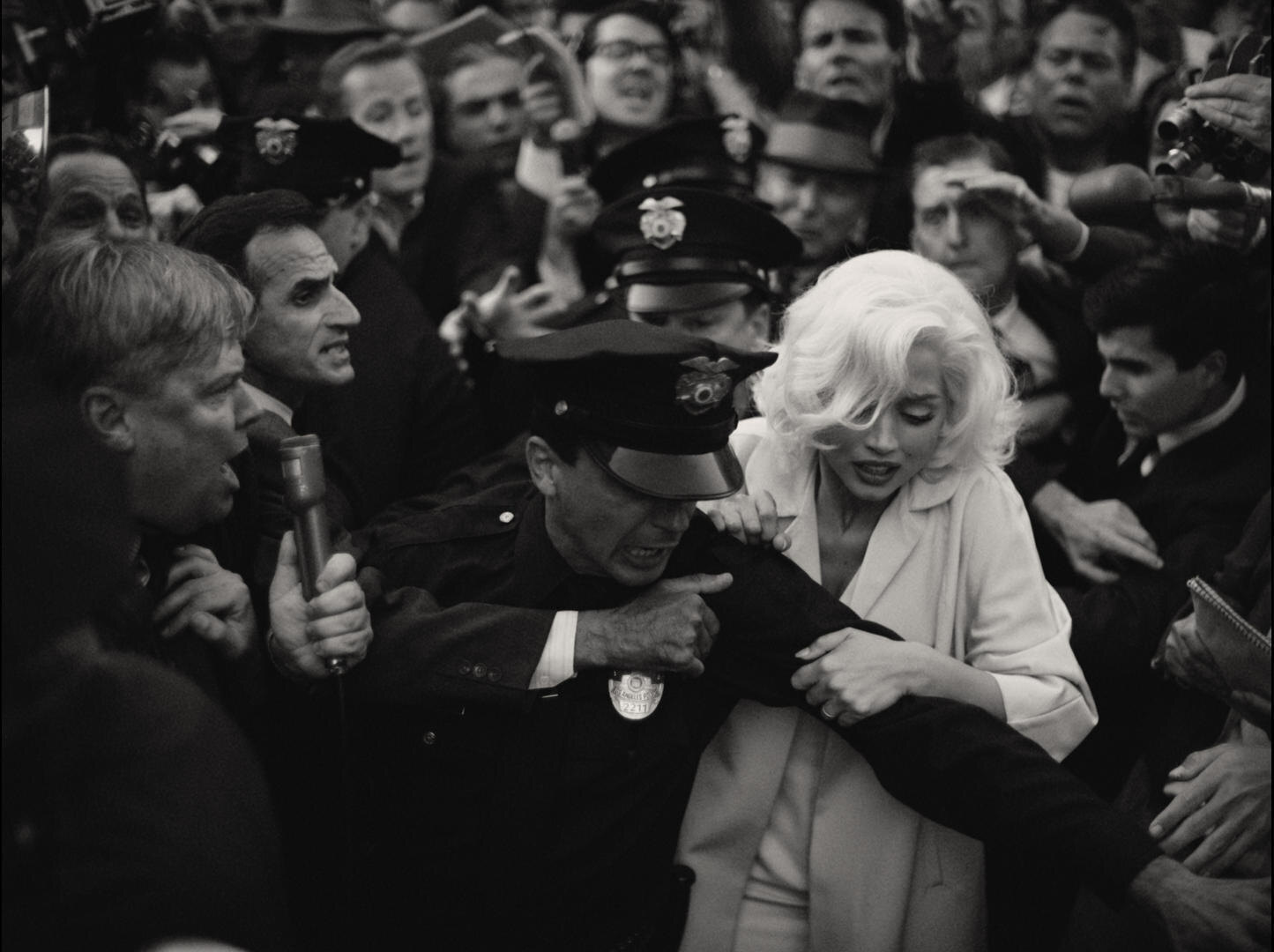 Neskutečná podoba: Ana de Armas jako Marilyn Monroe v novém životopisném filmu