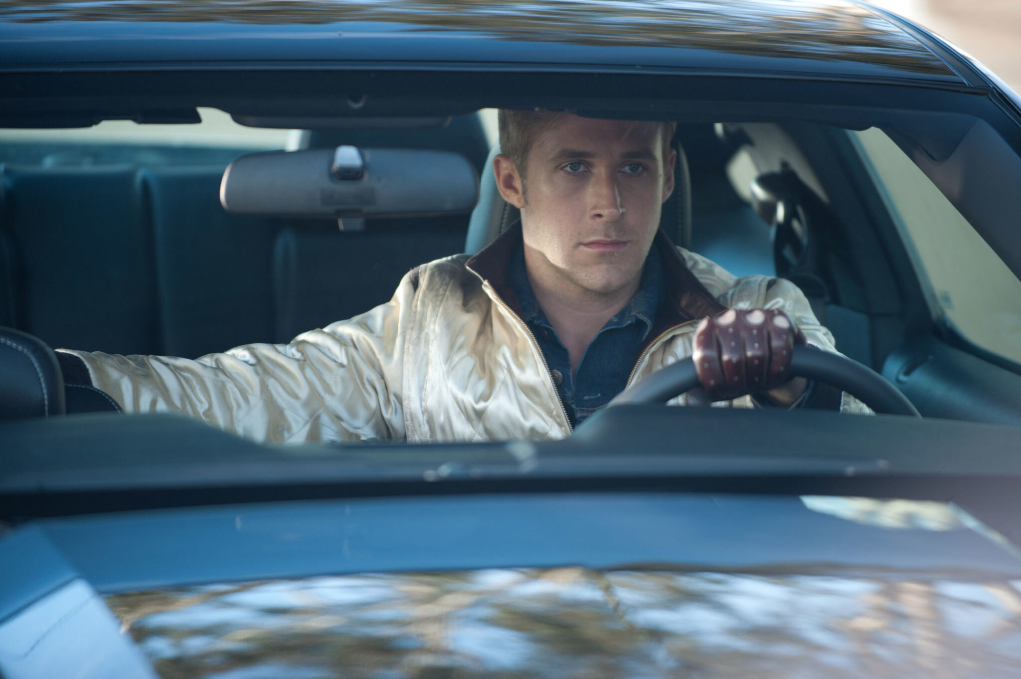 Byl mormonem a se svou hereckou partnerkou se dlouho nemohl vystát. Dnes slaví narozeniny Ryan Gosling