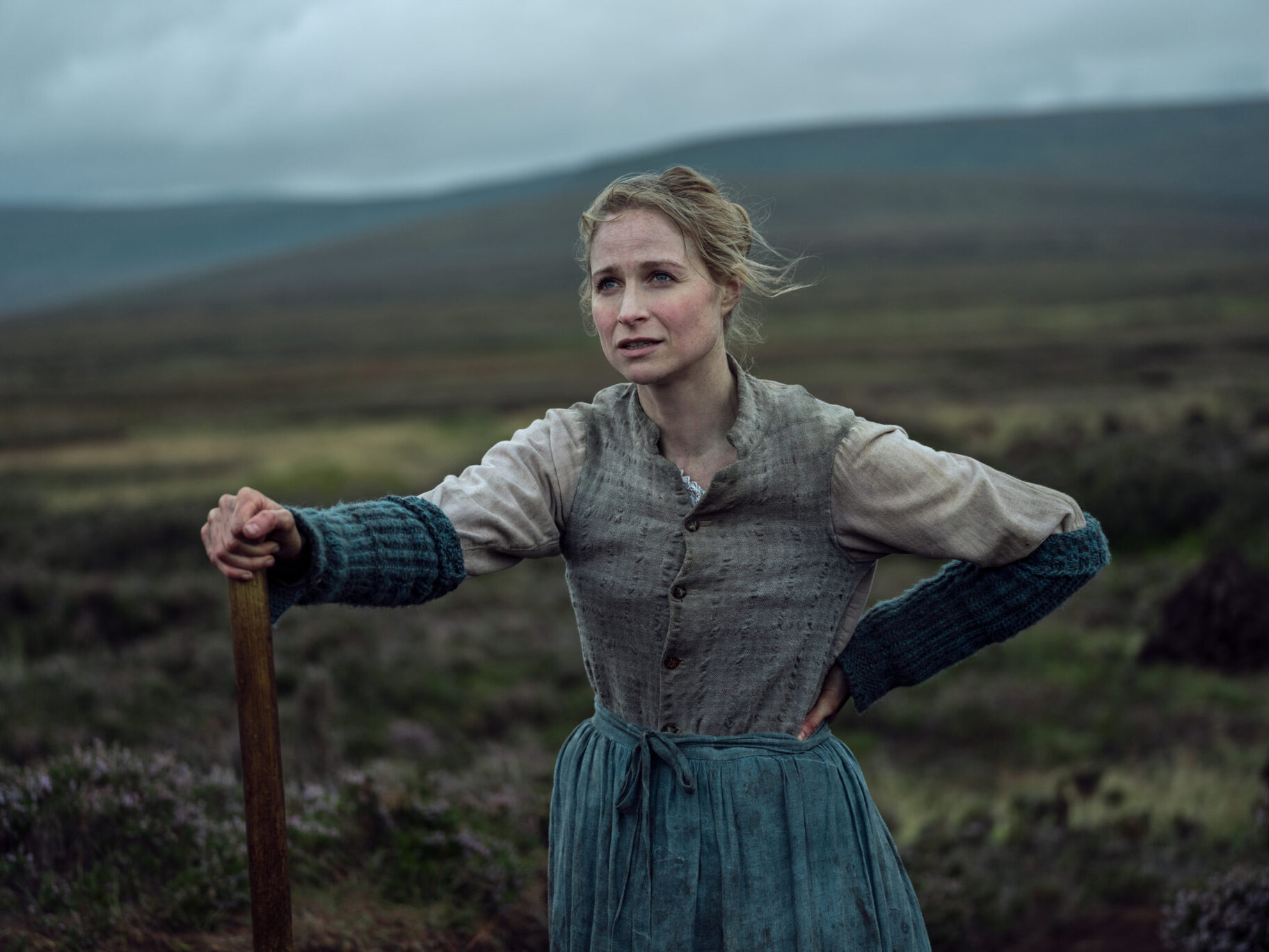 Božský zázrak, náboženský fanatismus, nebo podvod? Florence Pugh vyšetřuje záhadný půst jedenáctileté dívky