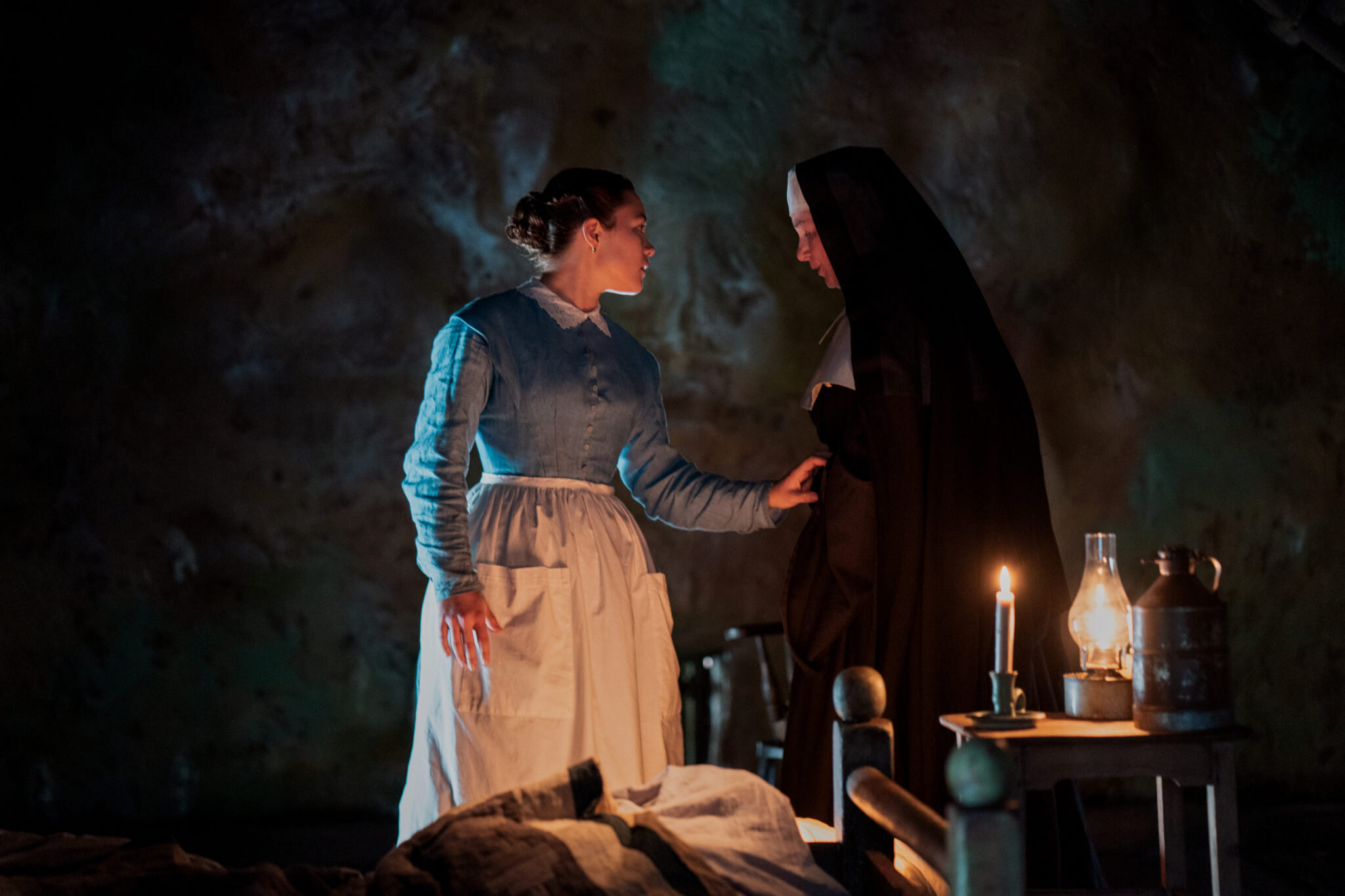 Božský zázrak, náboženský fanatismus, nebo podvod? Florence Pugh vyšetřuje záhadný půst jedenáctileté dívky