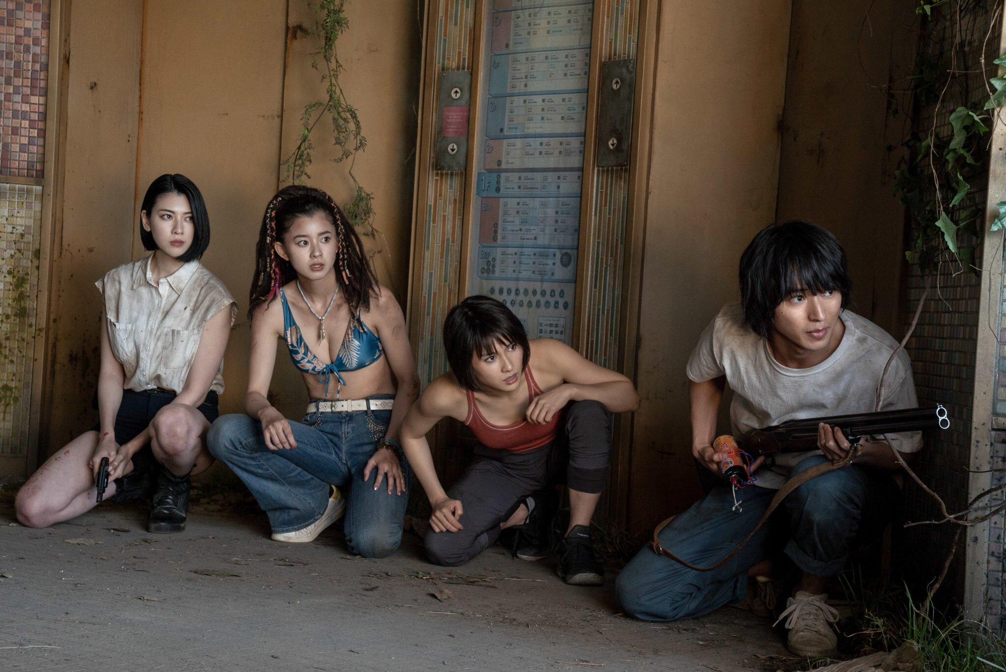 Surové sci-fi pokračuje. Druhá série světového japonského megahitu je brutálnější než ta první