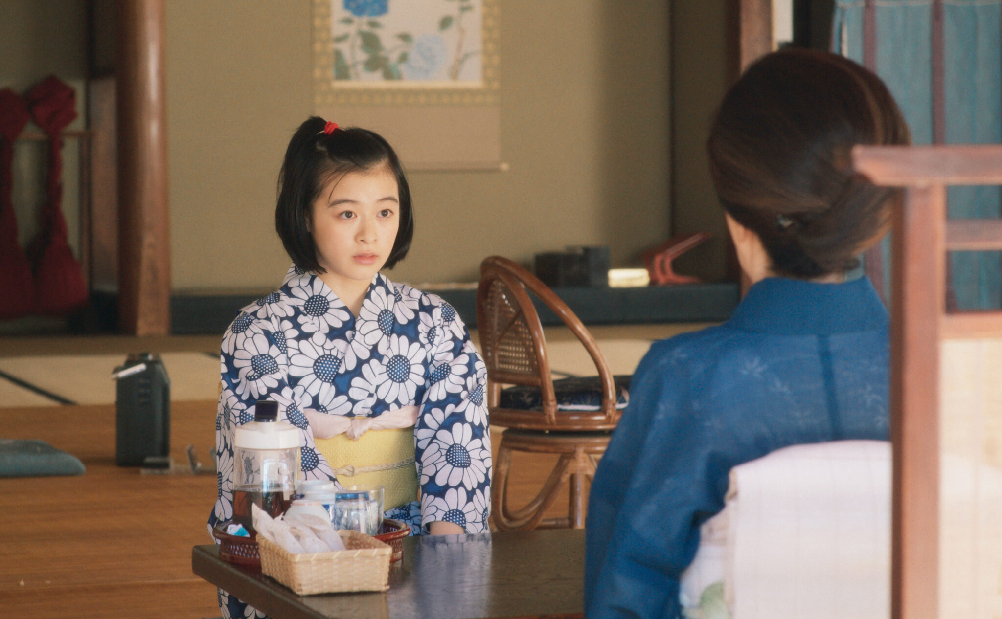 Dvě kamarádky touží po dráze gejši, jedna z nich však skončí u plotny. Nový japonský seriál vám ukáže všechny krásy Kjóta