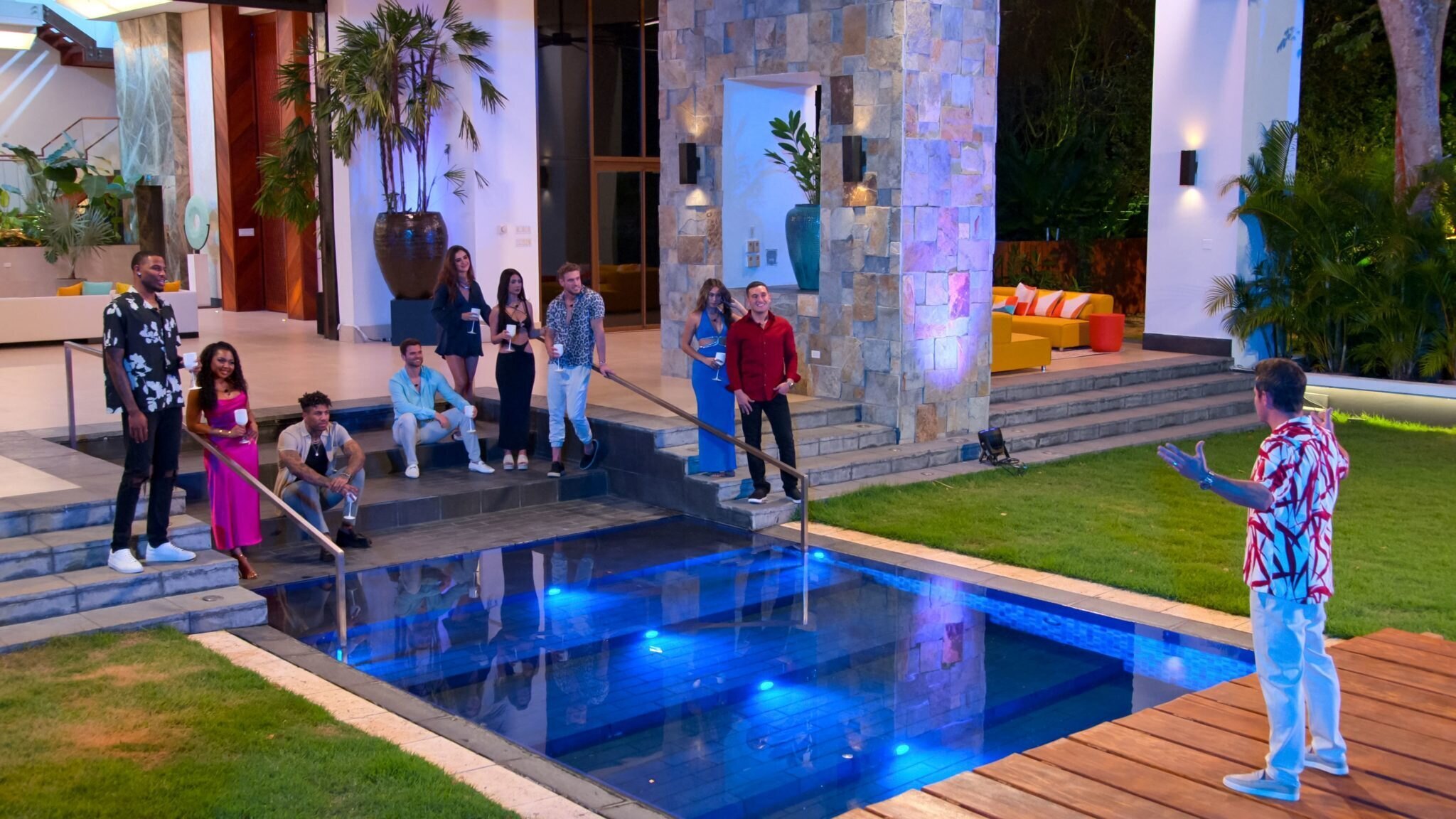 Nová randící reality show ve stylu Hunger Games. Deset nezadaných hledá ideálního partnera ve hře bez pravidel