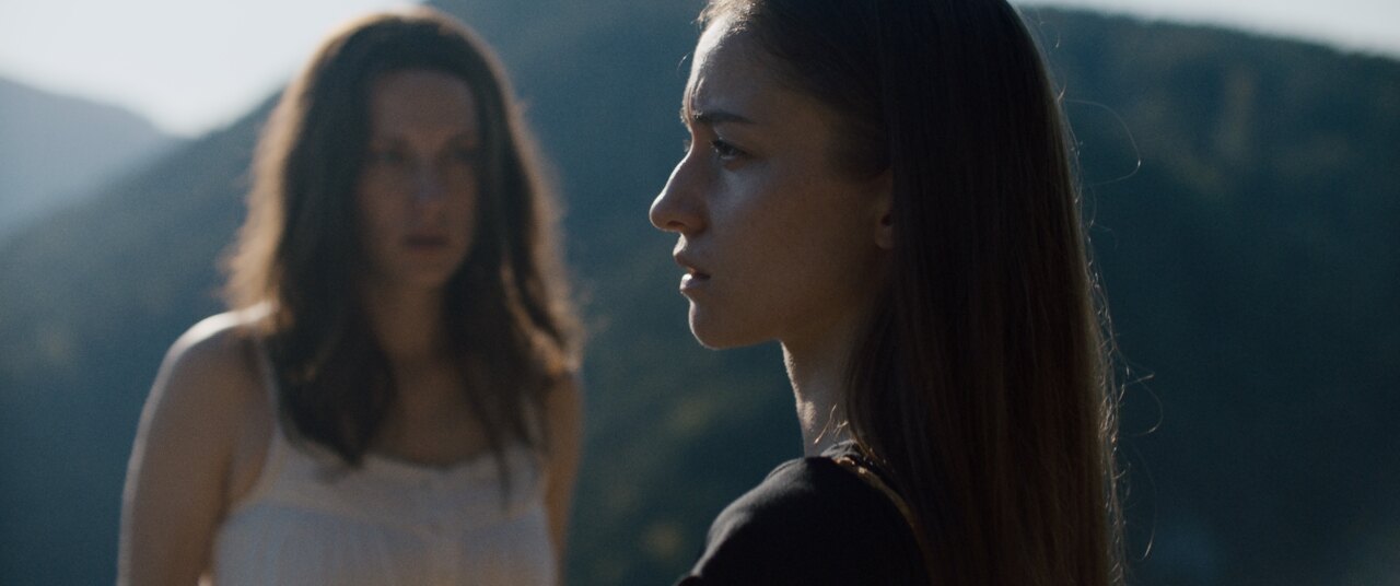 Na Netflix míří česko-slovenský horor plný provokativních témat. Pojí se s ním také tragická událost