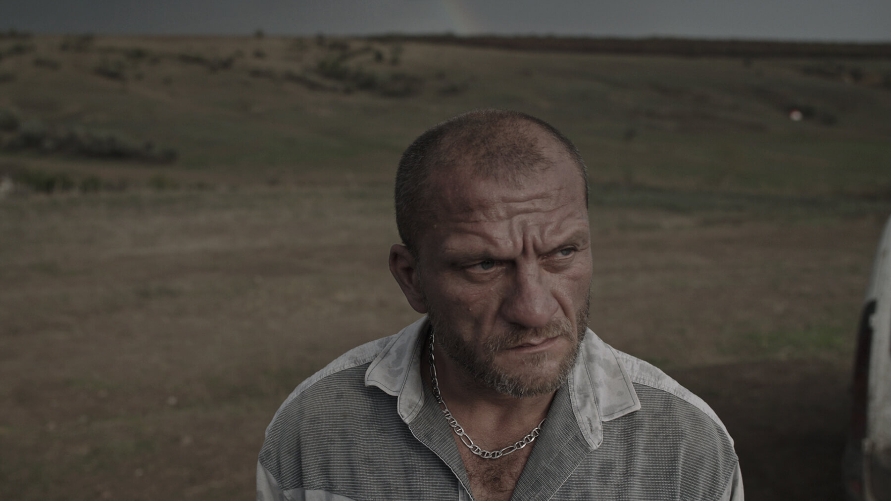Válečný film o vyhrocené situaci na Donbase zabodoval ve Varech a teď míří na Netflix: Emočně vyčerpávající a nesmírně autentický, hodnotí ho diváci