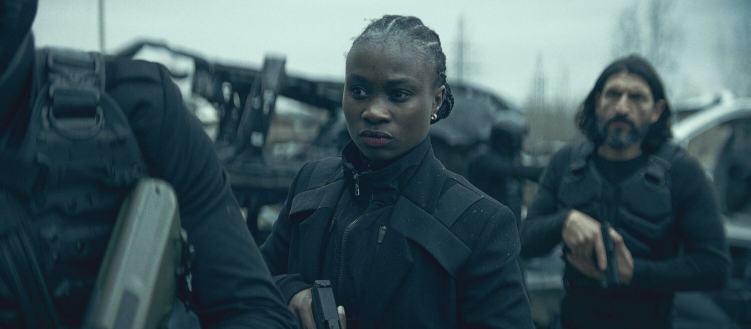 Lidé prodávají roky svého života, aby vydělali peníze. Nový zvrácený sci-fi thriller už brzy dobude Netflix