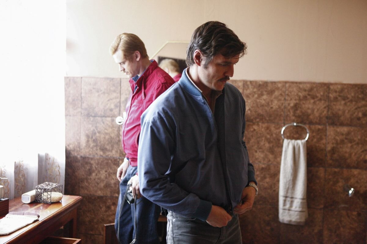 10 zajímavostí o seriálu Narcos: Celovečerní film, identické místo smrti nebo skutečné postavy v seriálových rolích