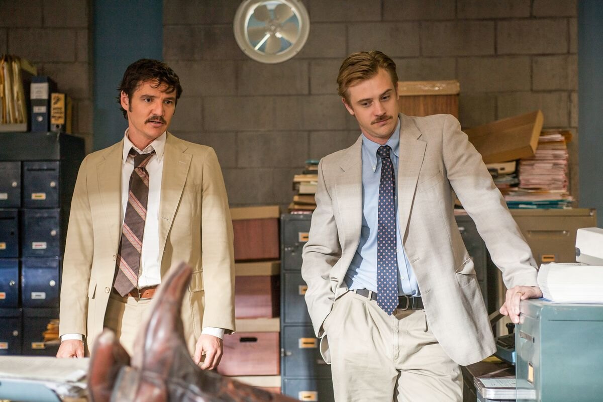 10 zajímavostí o seriálu Narcos: Celovečerní film, identické místo smrti nebo skutečné postavy v seriálových rolích