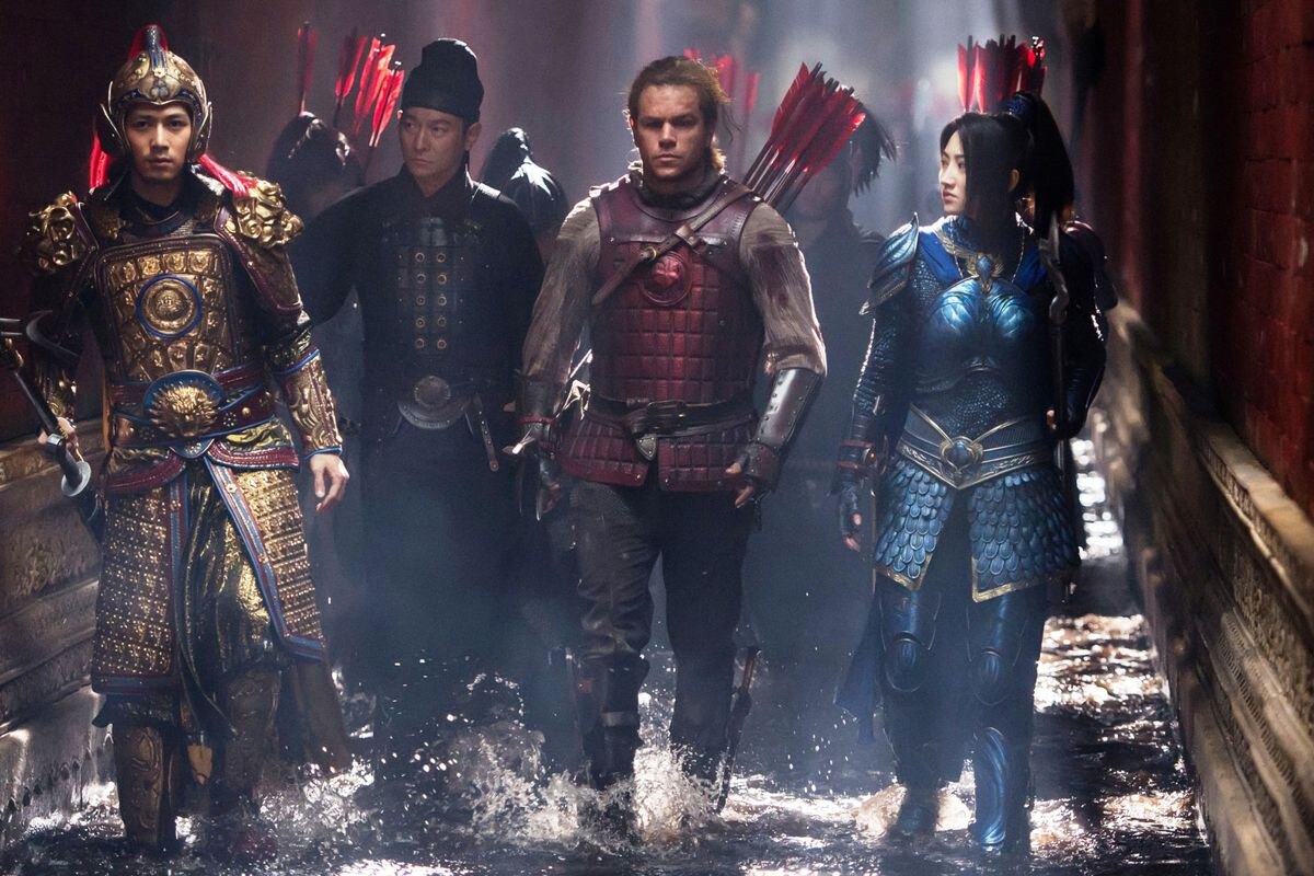 Vláda nechala smazat špatné recenze na fantasy propadák za 150 milionů dolarů. Ten teď dobývá Netflix