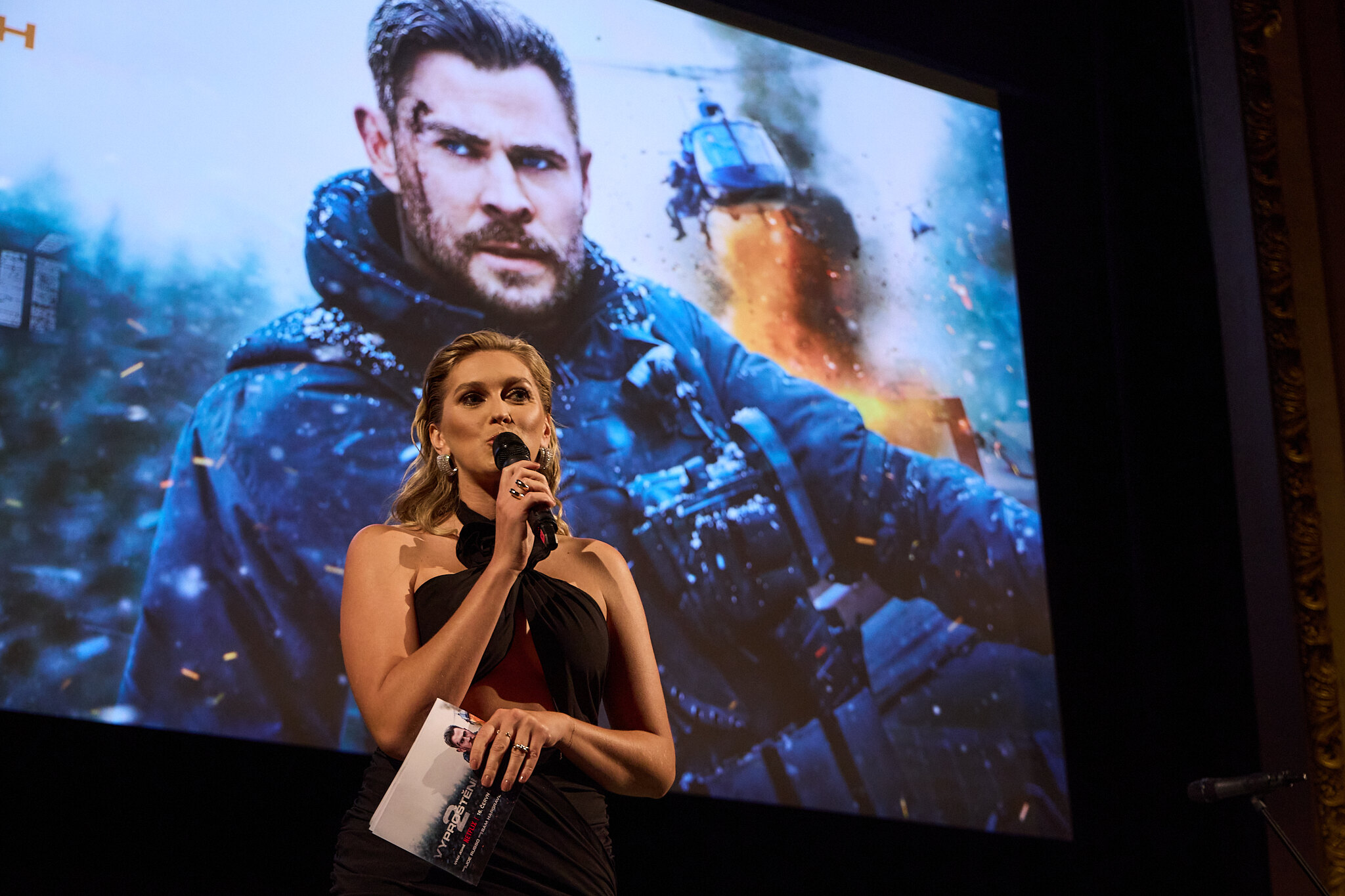 Historicky první promítání filmu Netflixu v Česku: Režisér Sam Hargrave přijel představit akcí nadupaný trhák, který u nás natáčel