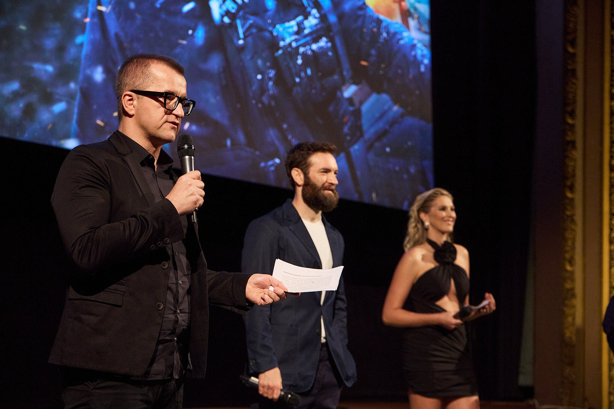 Historicky první promítání filmu Netflixu v Česku: Režisér Sam Hargrave přijel představit akcí nadupaný trhák, který u nás natáčel