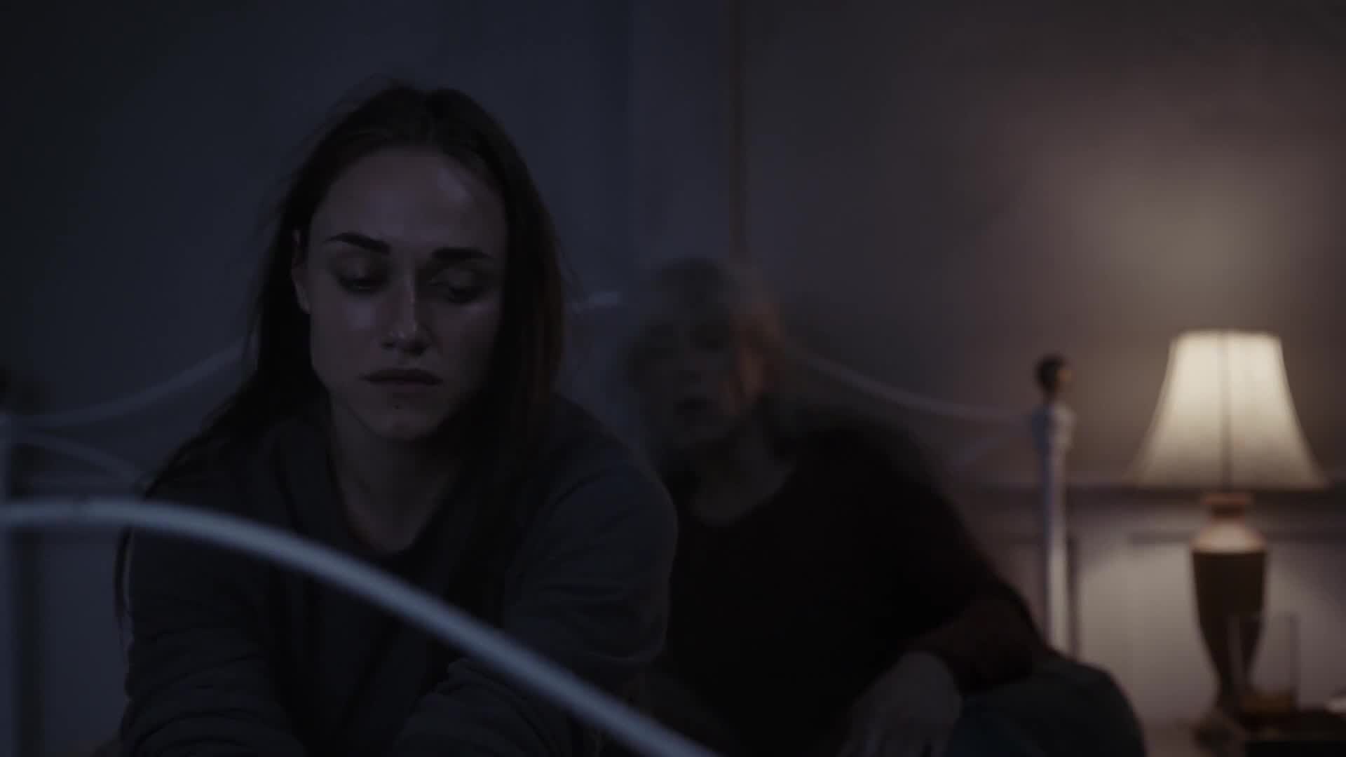 Mysteriózní krimi Hříšnice je skrytým klenotem Netflixu. Originální a nápadité, hodnotí brutální drama diváci
