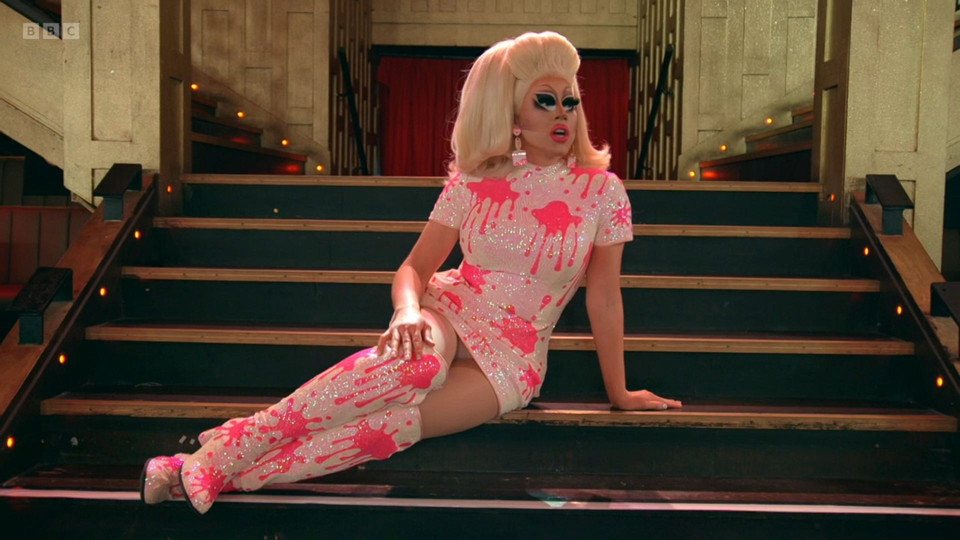 V reality show pro maskéry Glow Up budou soutěžící tentokrát líčit hvězdy seriálu Bridgetonovi