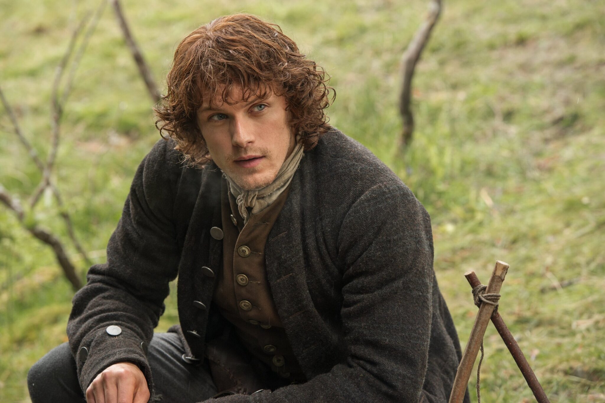 Sam Heughan alias Jamie ze seriálu Cizinka prolomil mlčení a promluvil o svém milostném životě
