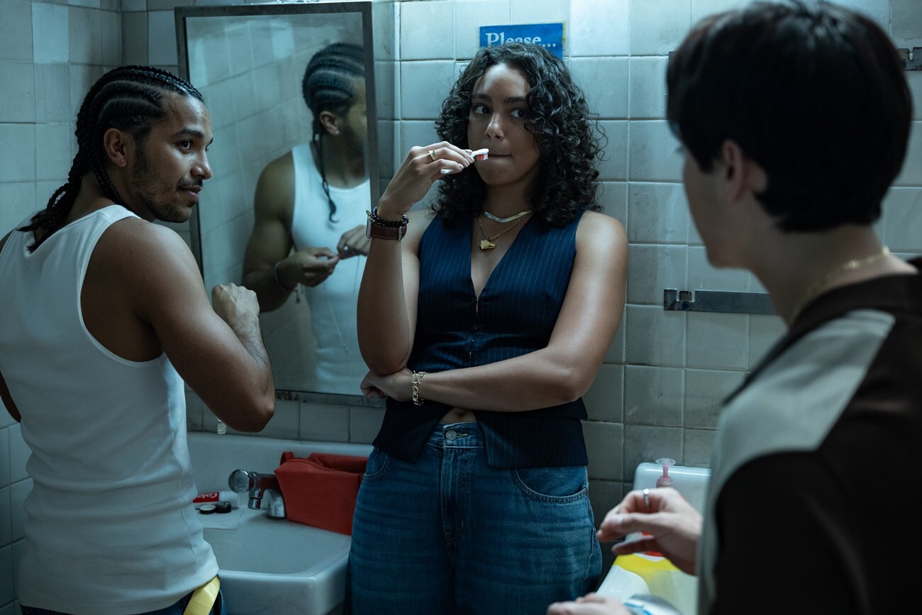 Bouřlivá cesta za slávou, vtipné nehody i odvrácená strana showbyznysu: Netflix uvede hudební seriál plný reggaetonu
