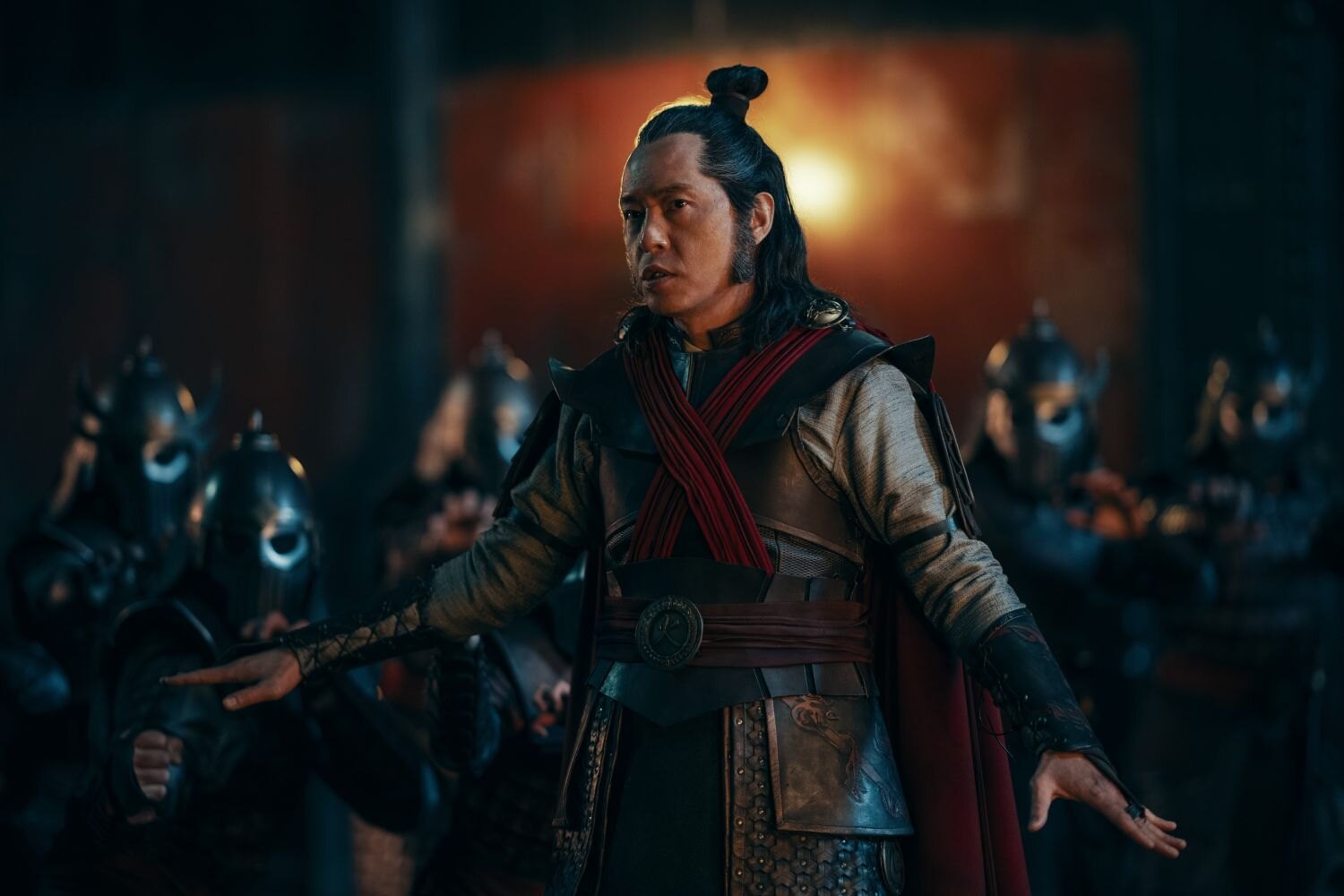 Netflix láká na neuvěřitelně propracovaný fantasy svět, ale chce se odklonit od předlohy. Národ ohně pořádně potrápí Avatara