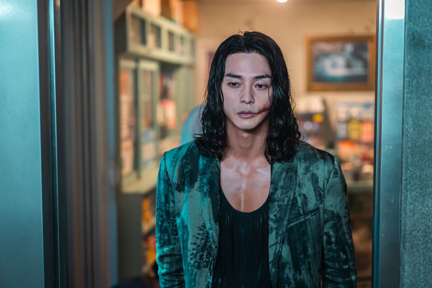 Recenze: John Wick zabíjel propiskou, jeho ženská verze to zvládla konzervou. Korejci Baletkou opět dokázali, že jsou mistři akčních thrillerů