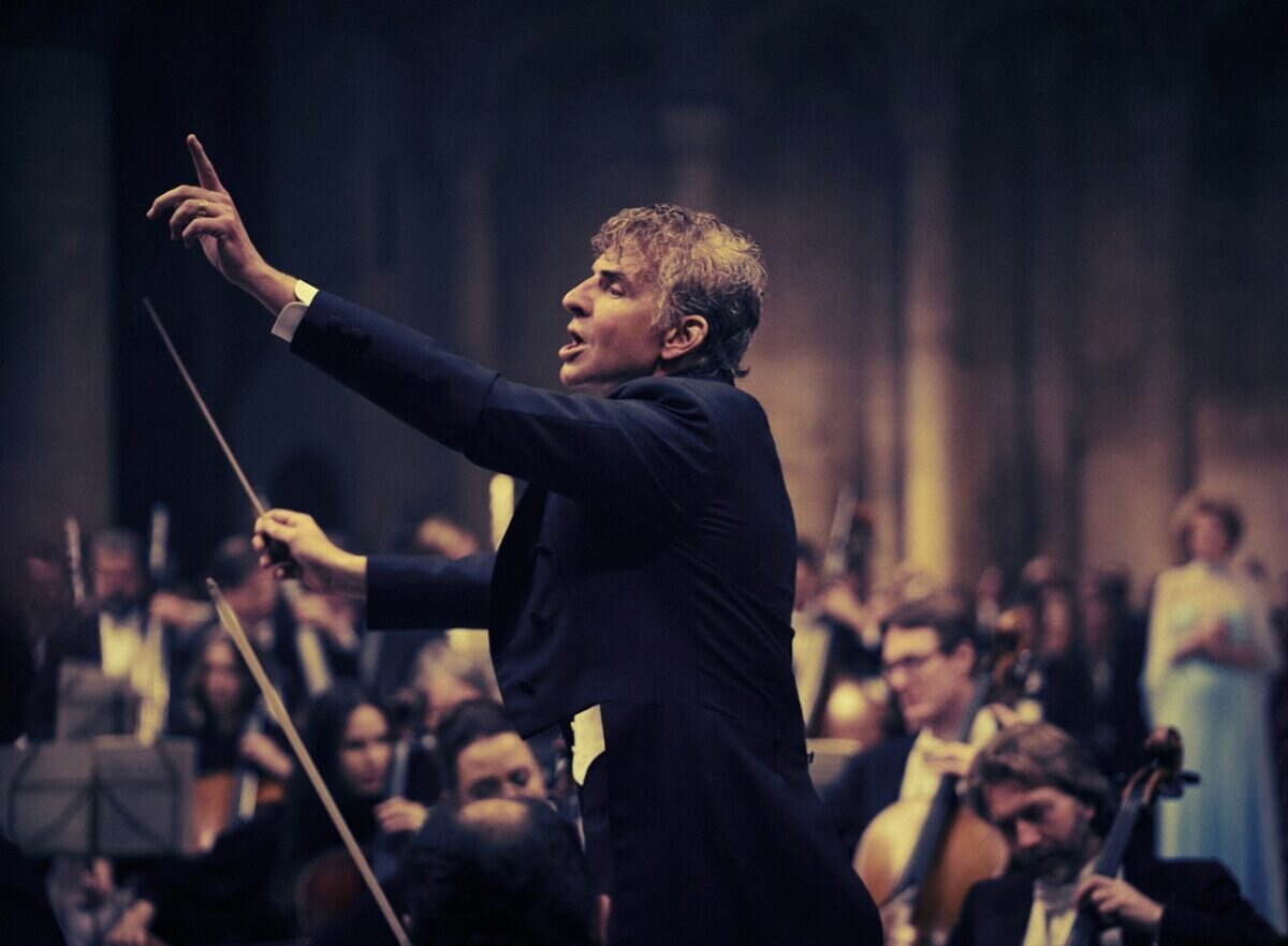 Dirigent Bernestein