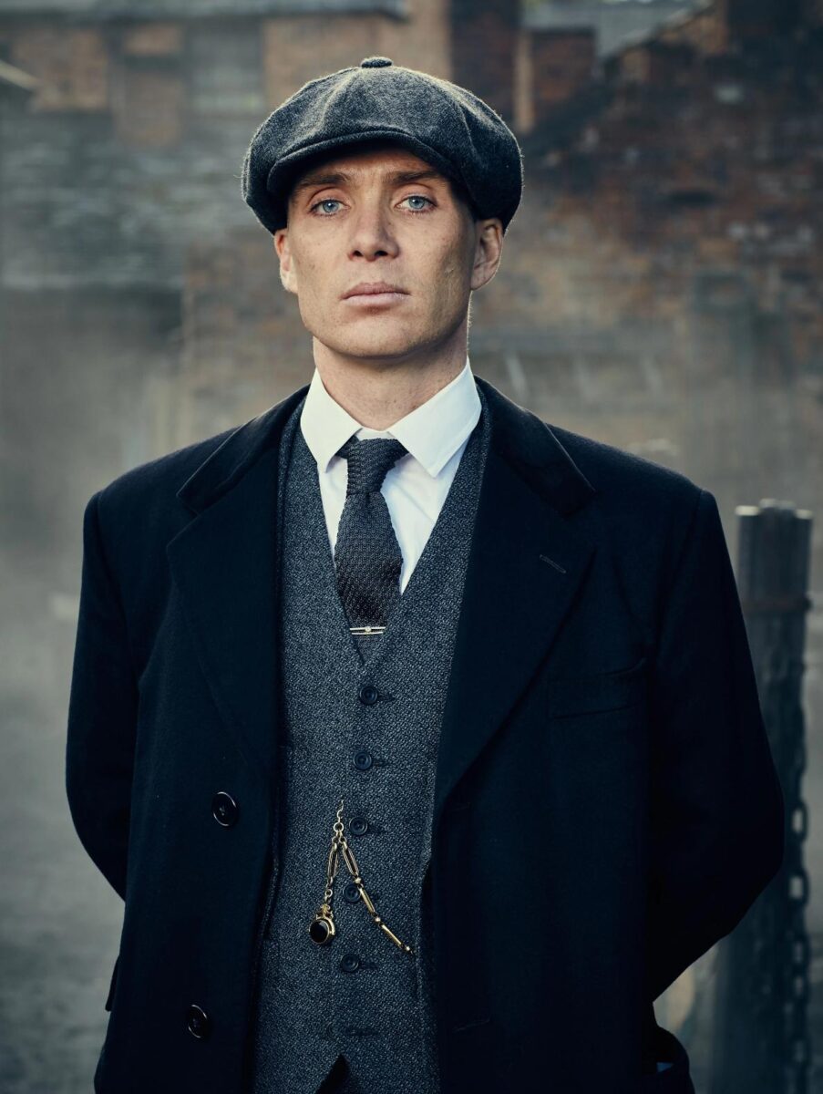 Cillian Murphy (Tommy Shelby) v Peaky Blinders.