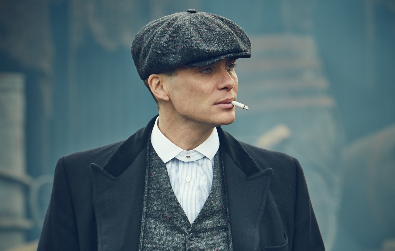 Cillian Murphy (Tommy Shelby) v Peaky Blinders.