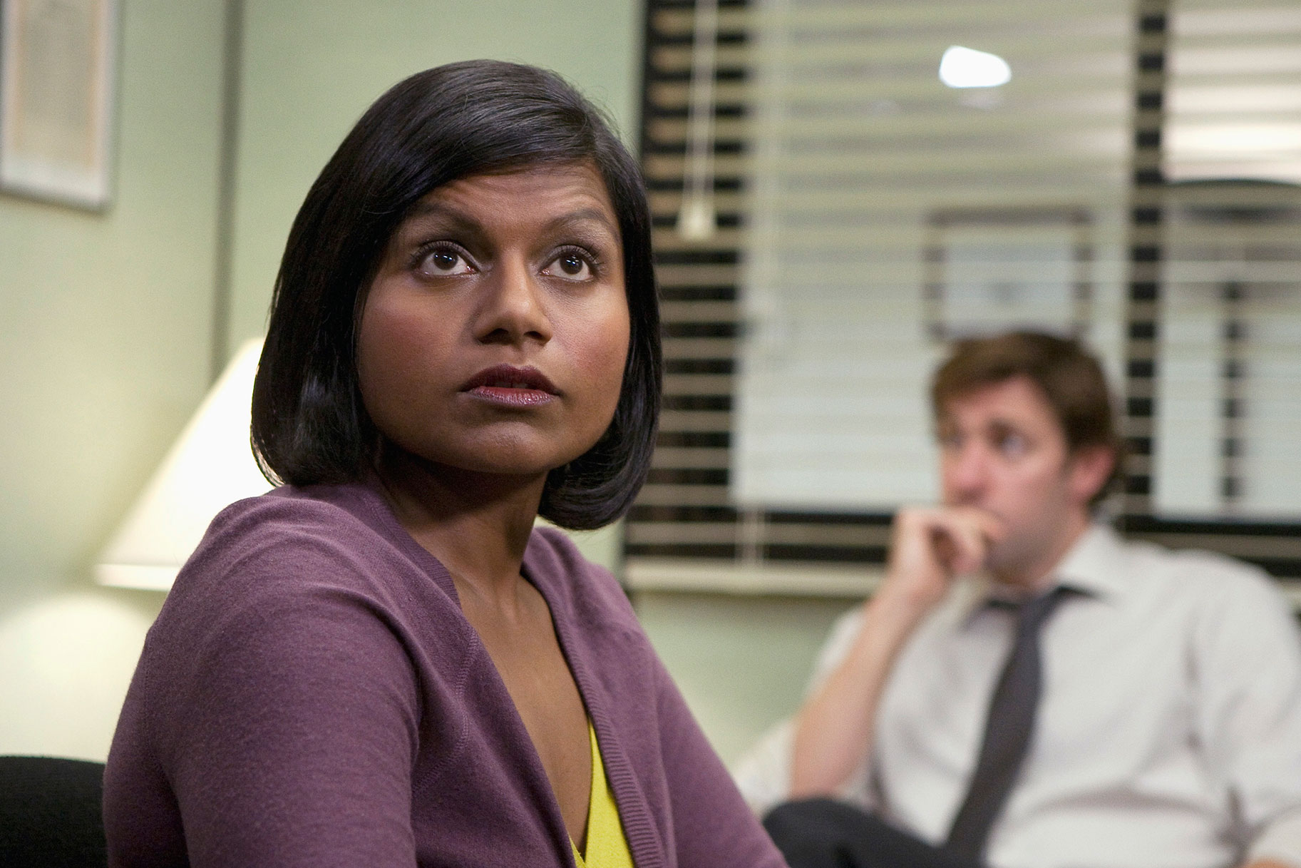 Mindy Kaling s Kate Hudson připravují nový komediální seriál pro Netflix. Ukážou, jak ženy ovládají sport