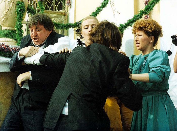 Kvíz: Jste skutečnými znalci nezapomenutelné komedie Slunce, seno a pár facek?