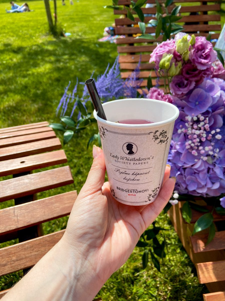 Bridgertonovi v Průhonickém parku v Praze